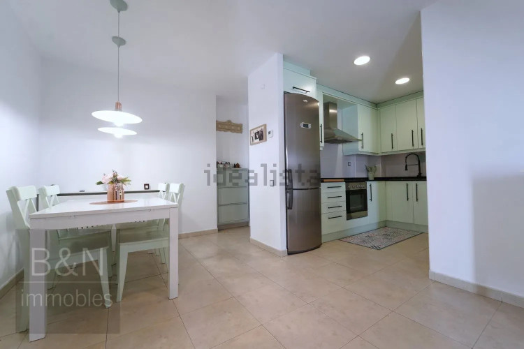 ¡Bienvenido al hogar de tus sueños! Este exclusivo dúplex es mucho más que una vivienda.
