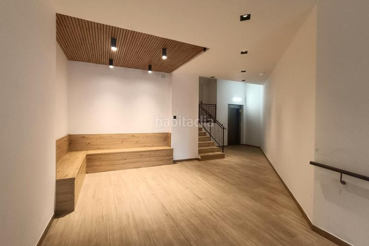 Piso zona de Can Boada. piso de 4habs. + 2lav. + balcó. necessita reforma en Terrassa