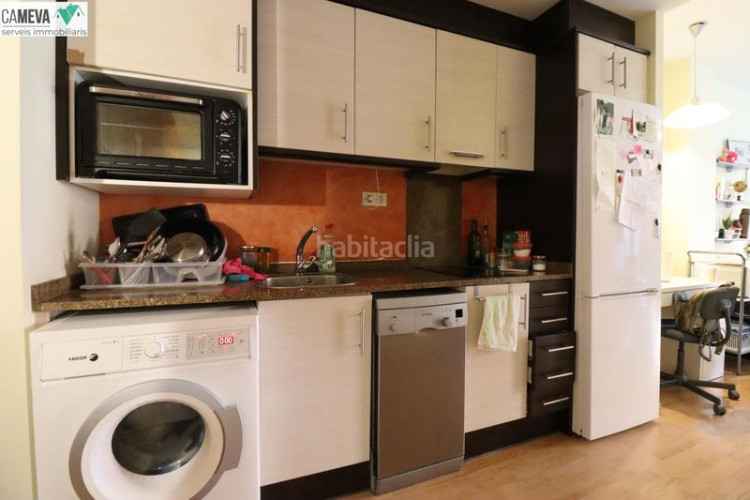 Piso precioso piso con terraza de 50m2 en Vallparadís - Antic Poble de Sant Pere Terrassa