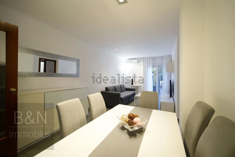 En exclusiva: planta baja con alma de hogar, gran terraza y parking en un entorno tranquilo rodeado