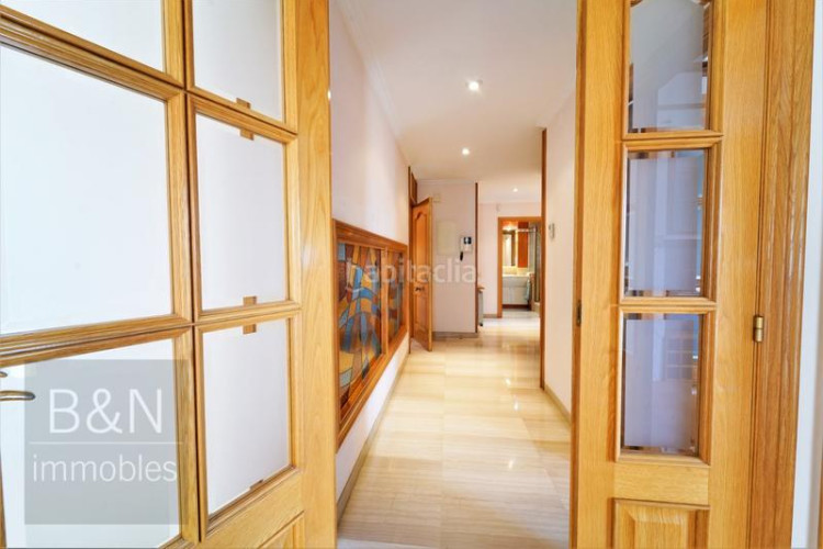 Chalet calidez y diseño en una casa señorial en la zona olímpica! en Terrassa
