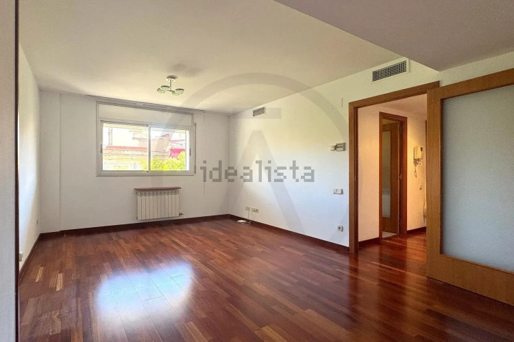 Piso en plaza del Vapor Ventalló