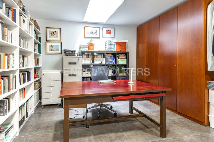 Vallparadu00EDs - Antic Poble de Sant Pere