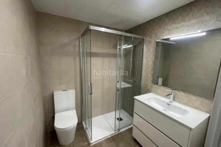 Piso obra nueva de alto nivel con balcón y eficiencia energética a en Terrassa