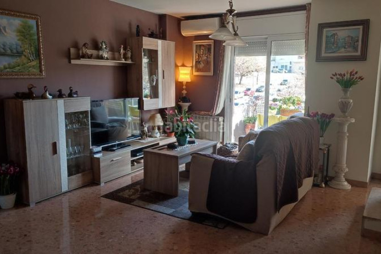 Dúplex  seminuevo con terraza, parking y trastero incluido en Terrassa