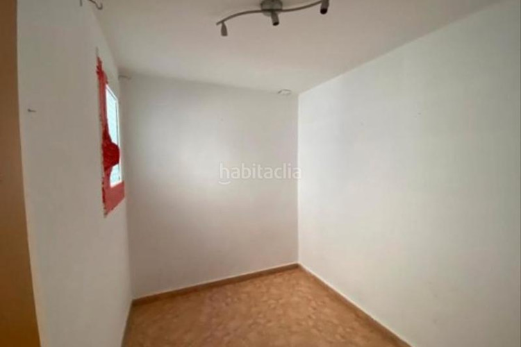 Piso  en calle soler y diffent en La Cogullada Terrassa