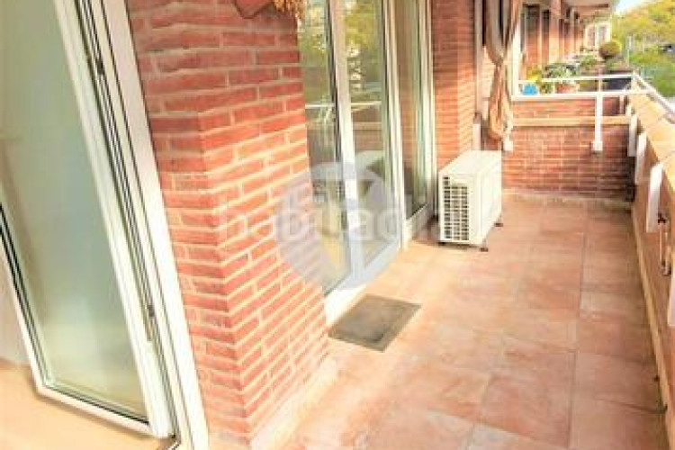 Piso espectacular piso de 113 m con gran balcón en zona olímpica en Terrassa