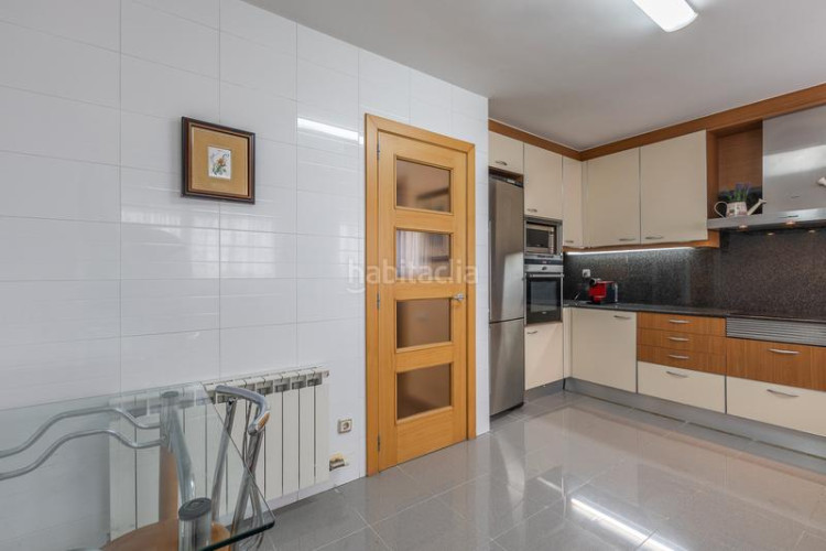 Ático  dúplex con terrazas y vistas panorámicas a un paso del centro , plaza de parking incluida en Terrassa