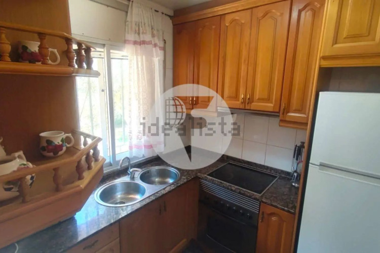 Casa independiente en calle del Camerun