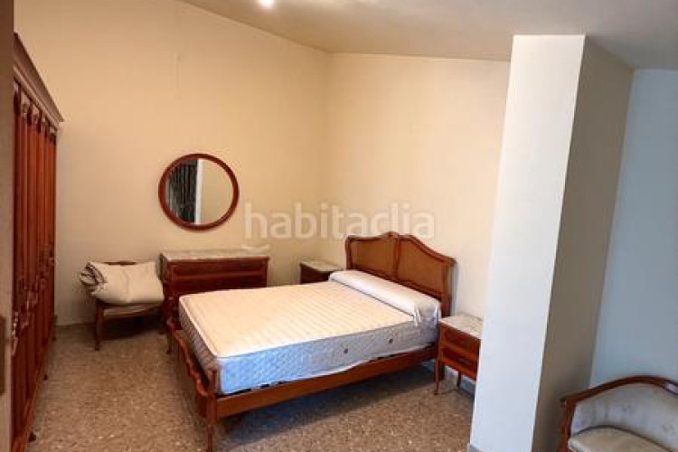 Dúplex ático dúplex, 4 habs.+ 3 wc, ascensor, parking y 2 terrazas. en Terrassa