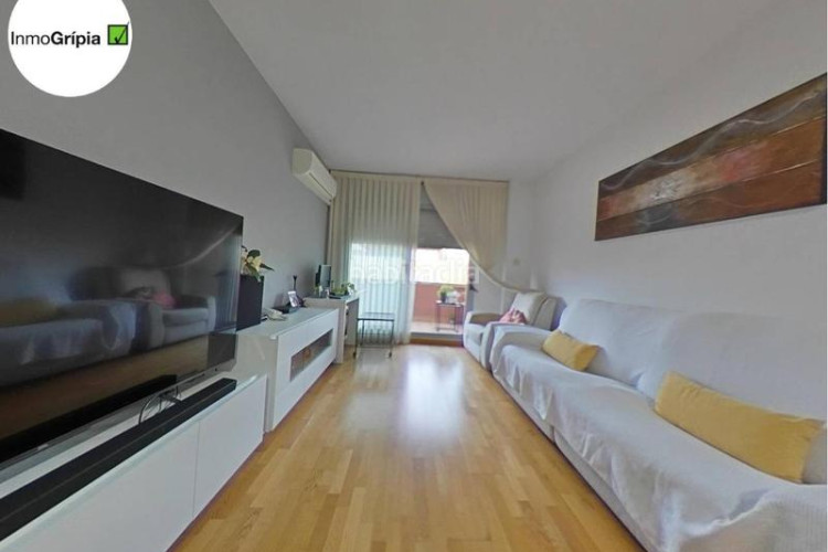 Piso  en venta en les arenescan montllorla grípia08227 en Terrassa