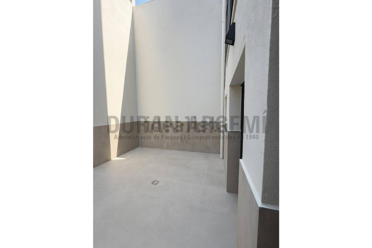 Piso en calle de la Creu Gran, 35