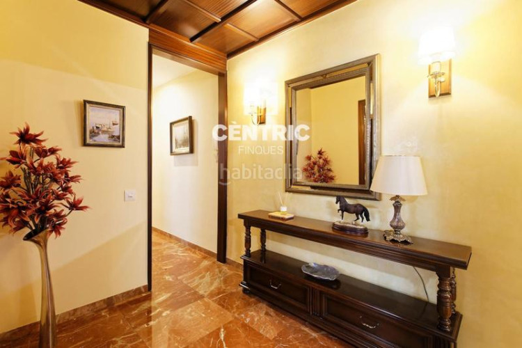 Piso  espacioso y luminoso en ca naurell con una ubicación inmejorable! en Terrassa