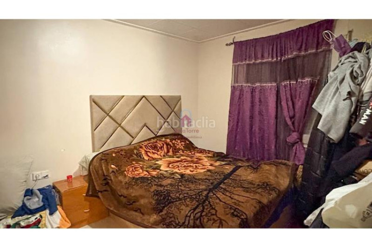 Piso  en venta tocando a passeig 22 juliol de 70m construidos de 3 habitaciones con ascensor y salida a balcón. en Terrassa