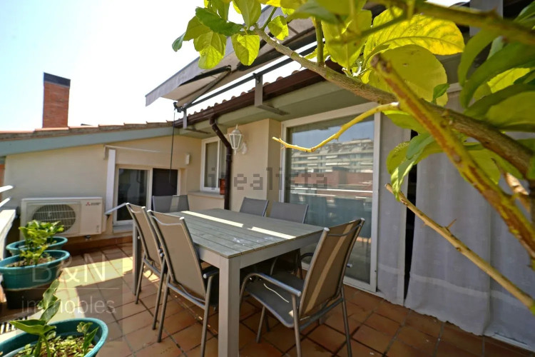 Dúplex en Barrio Zona Esportiva