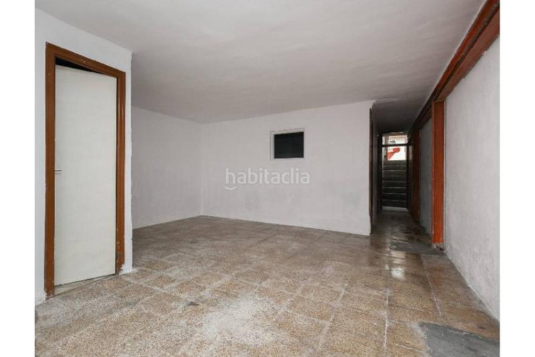 Casa Roc Blanc casa okupada en Roc Blanc Terrassa