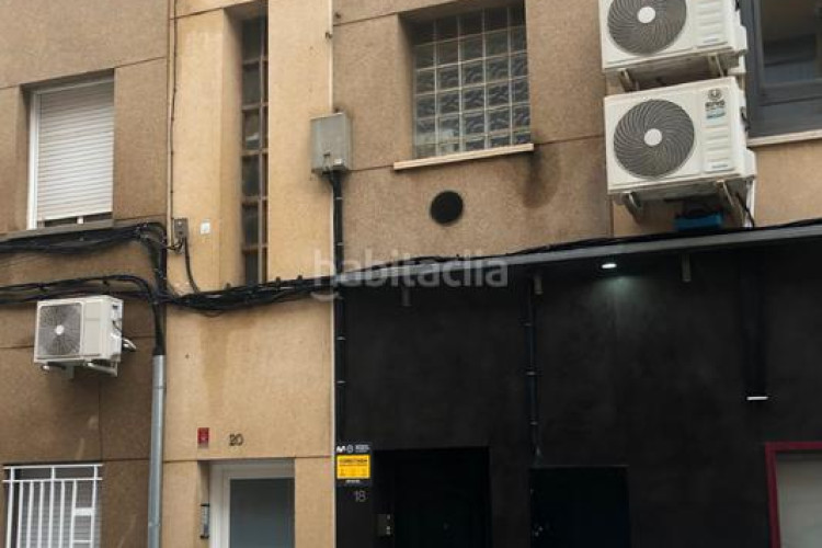 Piso en carrer del consell de cent 20 piso en venta en Terrassa