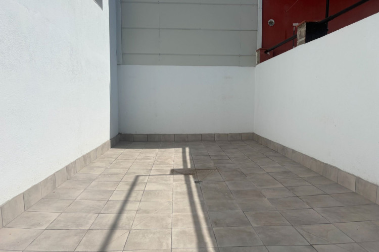 Carrer de Linnu00E9, La Cogullada