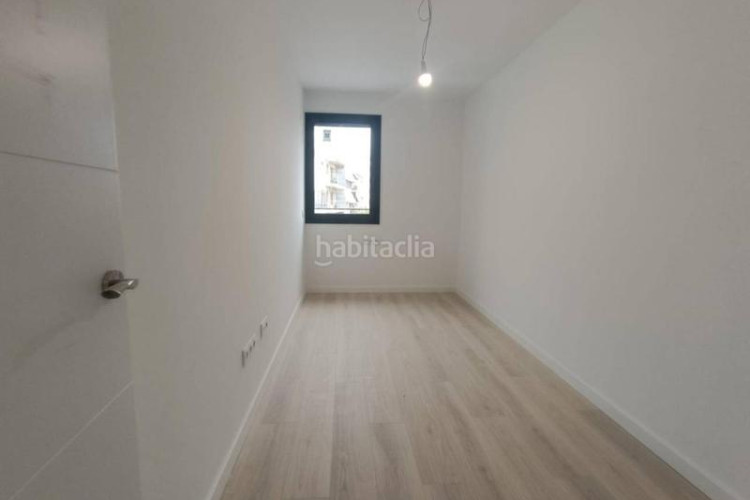 Dúplex  duplex de 3 habitaciones y terraza obra nueva en Terrassa