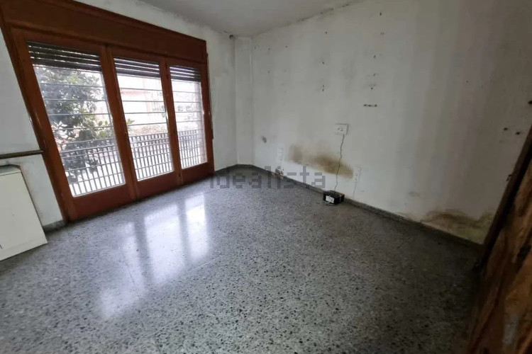 Chalet pareado en carretera de Castellar