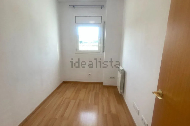 Piso en avenida de la Lacetània, 58