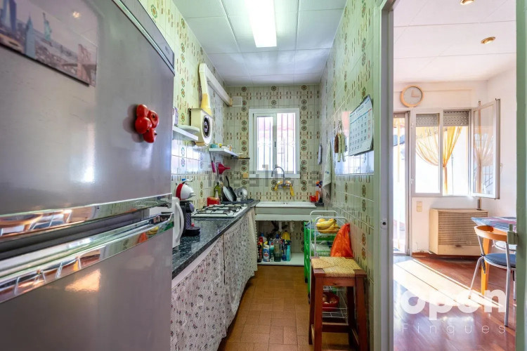 Chalet adosado en calle de Pau Claris