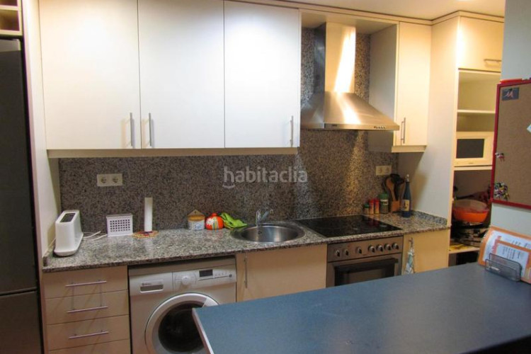 Dúplex zona de Egara. dúplex de 2habs. + 2lav. + balcón + terraza + pk en Terrassa