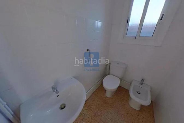 Piso inmueble ilegalmente okupado situado en la calle marinelo bosch 17, 52, , barcelona en Terrassa