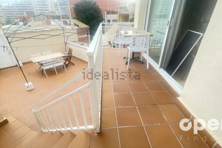 Piso en plaza del Mestre Serrat