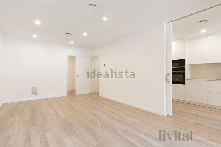 Piso en calle Transversal, 181