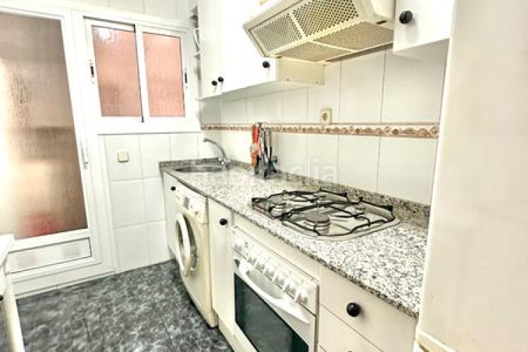 Piso  con 4 dormitorios y balcón en Sant Pere Nord Terrassa