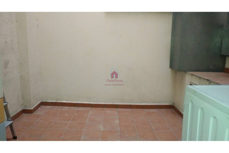 Poetesa Capara, Sant Pere Nord