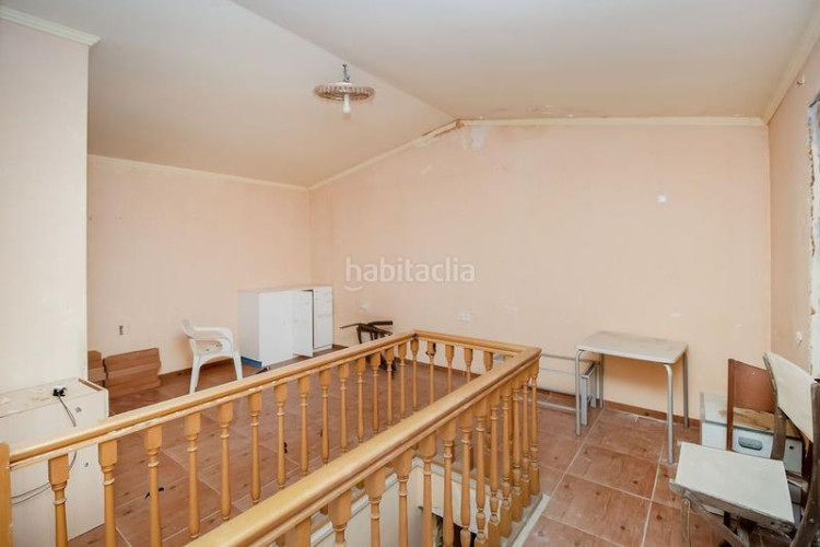 Piso dúplex con gran potencial para reformar en el corazón ! en Terrassa