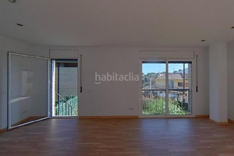 Casa ocupado amplia casa en Can Parellada en Can Parellada Terrassa