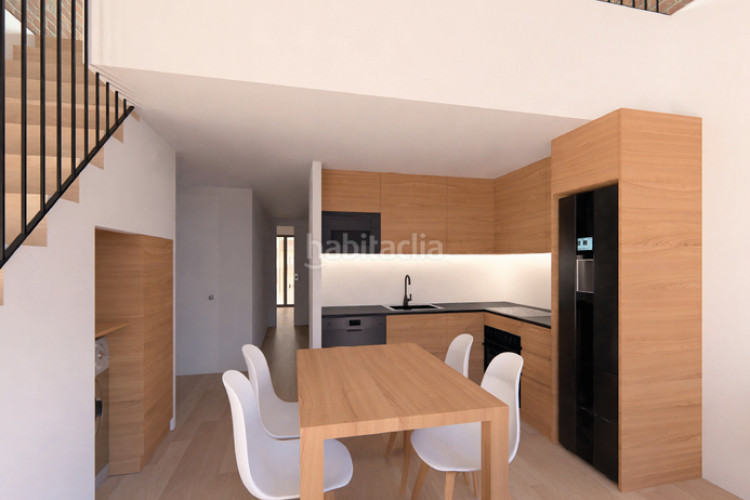 Dúplex  nuevo con terraza y buhardilla en ca naurell en Terrassa