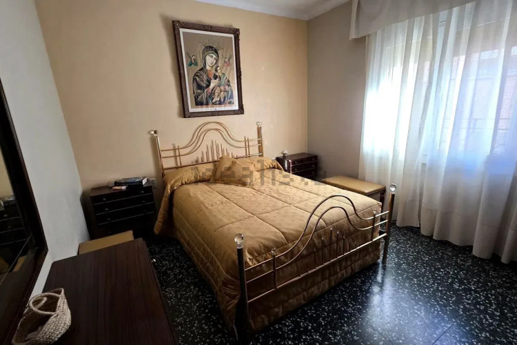 Casa independiente en calle de la Mare de Déu de la Fuencisla