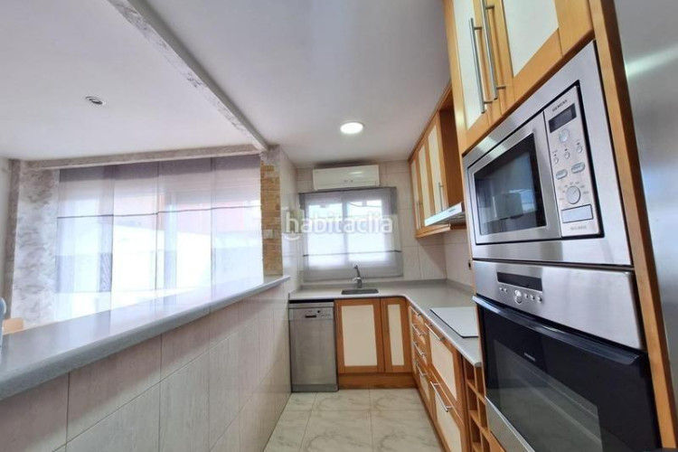 Casa el hogar que tu familia sueña te espera en can montllor! en Terrassa