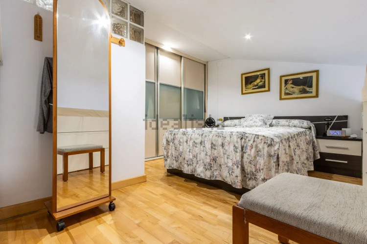 Piso en calle de Garcia Humet, 33