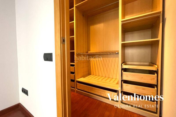 Piso precioso y amplio piso en calle topete. en Barri del Centre Terrassa