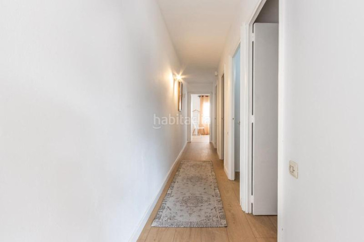 Dúplex vivienda tipo dúplex de 4 habs. con terraza. zona Segle XX. en Terrassa