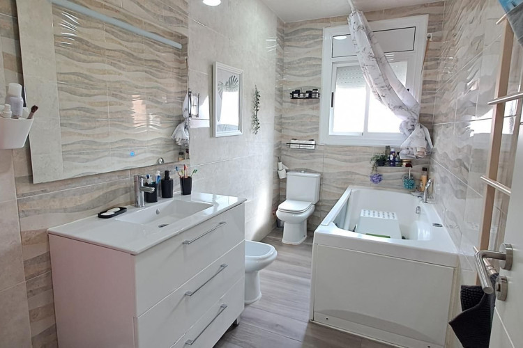 Mare de Deu del Carme, 95, Ca n'Anglada