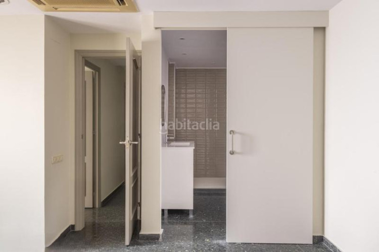 Piso 120 m2 acabat de reformar a tocar del parc de vallparadis en Terrassa