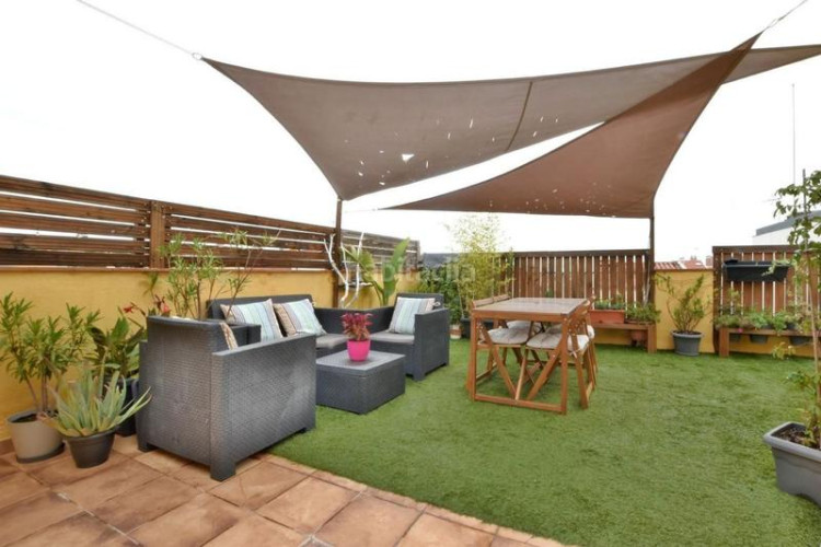 Casa chalet adosado en venta en Les Arenes - La Grípia - Can Montllor Terrassa