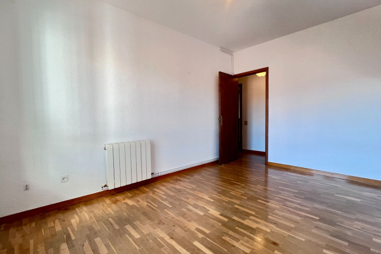 Carrer de Prat de la Riba, Vallparadu00EDs - Antic Poble de Sant Pere