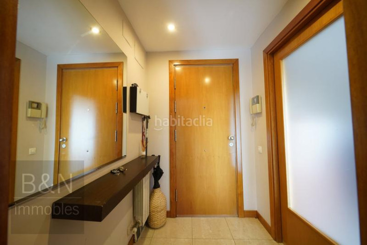 Dúplex impresionante dúplex de 4 dormitorios con 3 salidas al exterior espaciosidad y luz natural en cada rincón en Terrassa
