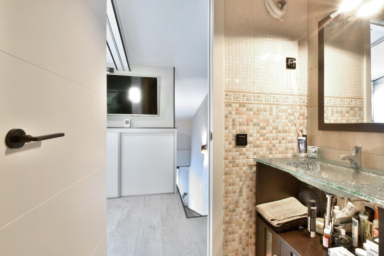 Calle de Sevilla, Egara