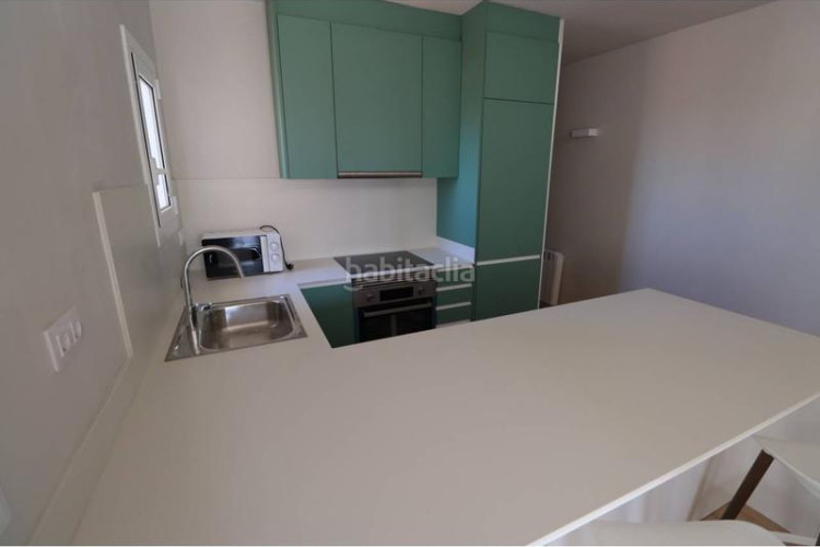 Piso escoles, acabado de reformar en Plaça Catalunya - Escola Industrial Terrassa