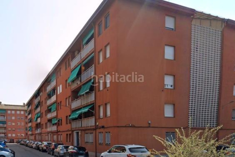 Piso bajos de 3 hab en venta en Can Parellada Terrassa