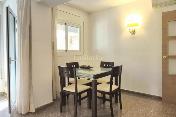 Piso cantoner de 115 m2 amb 4 hab i 2 banys al carrer faraday a 100 metres de la plaça del progres en Terrassa