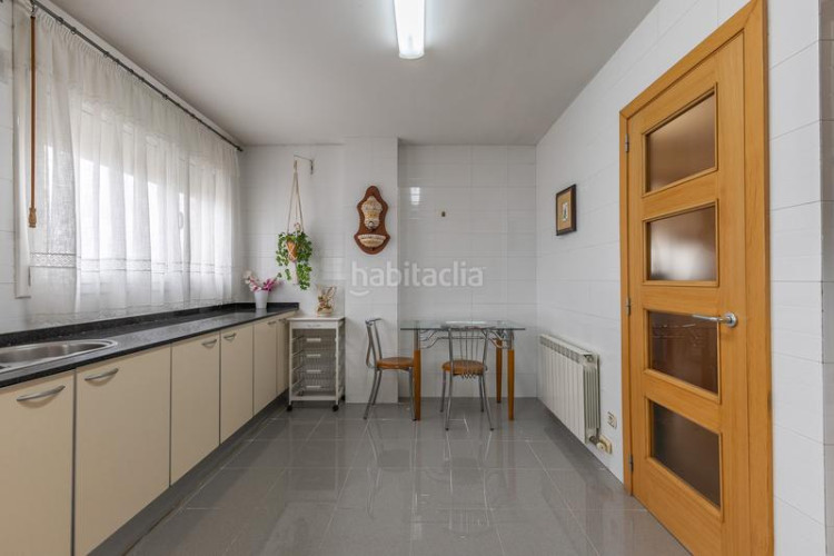 Ático  dúplex con terrazas y vistas panorámicas a un paso del centro , plaza de parking incluida en Terrassa